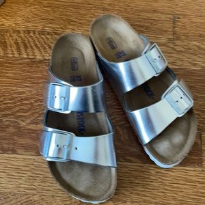NWOB SILVER Birkenstock’s